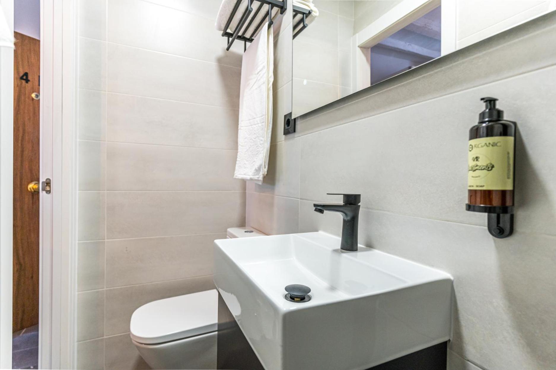 Vr Estudios Apartments Madrid Ngoại thất bức ảnh