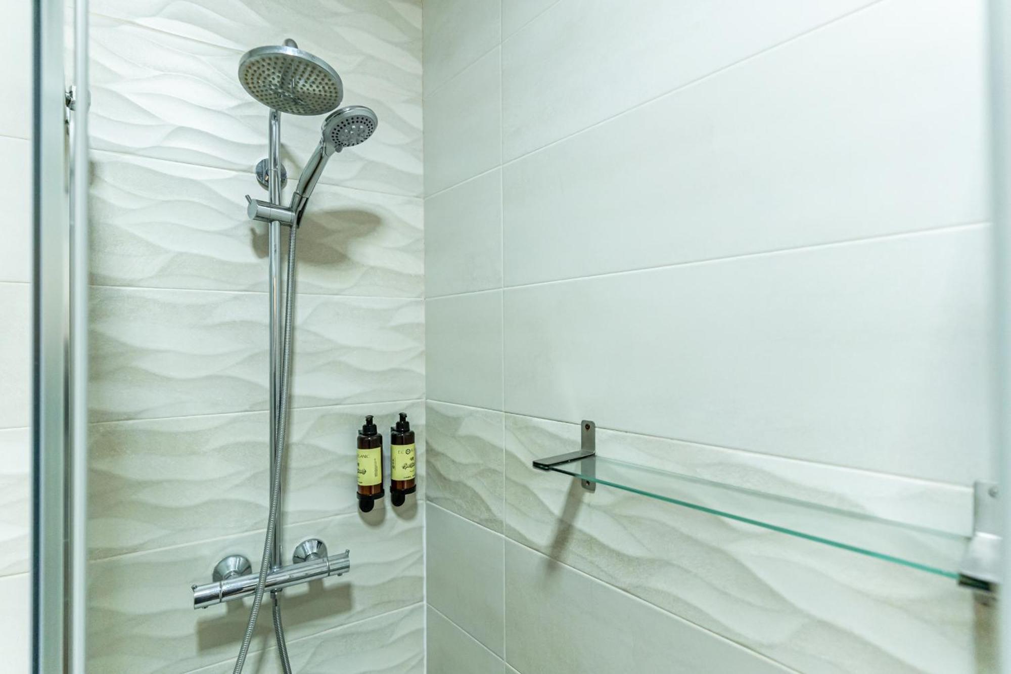 Vr Estudios Apartments Madrid Ngoại thất bức ảnh