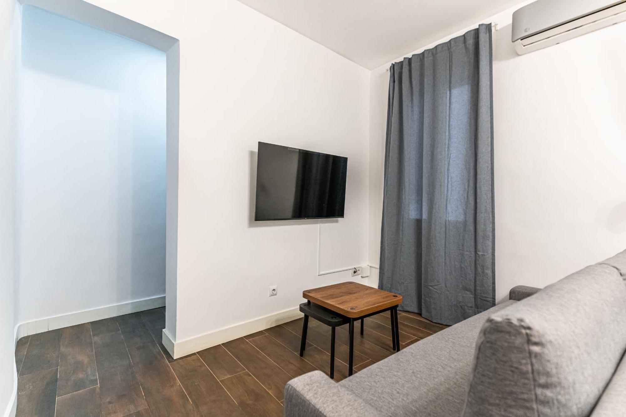 Vr Estudios Apartments Madrid Ngoại thất bức ảnh